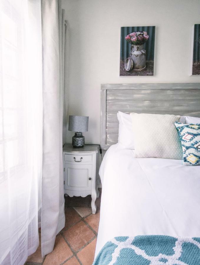 Lilyrose Bed & Breakfast Pretoria Bagian luar foto